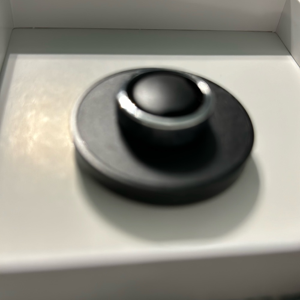 Size 8 Oura ring.  Hex round